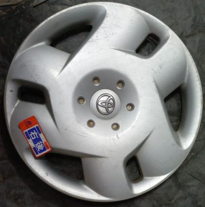 Лот: 19660888. Фото: 1. Колпак колесный оригинальный Toyota... Колпаки