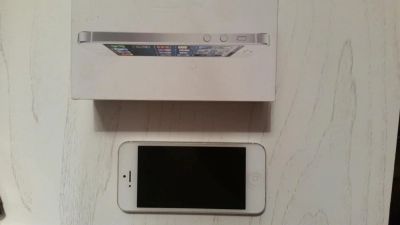 Лот: 5813578. Фото: 1. Iphone 5 Белый 16GB. Смартфоны
