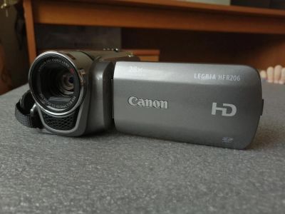 Лот: 16305243. Фото: 1. Видеокамера Full HD Canon legria... Видеокамеры