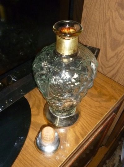 Лот: 12306076. Фото: 1. Бутылка узорная, выпуклая, 0,5... Бутылки, пробки, этикетки