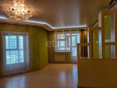 Лот: 25386327. Фото: 1. 3-комн. квартира , Красноярск... Квартиры, студии