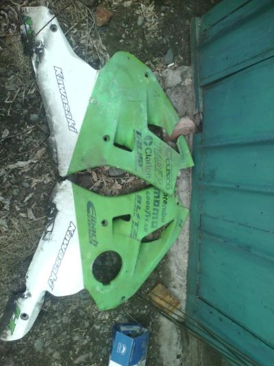 Лот: 7515361. Фото: 1. пласпластиктик кавасаки скорее... Запчасти