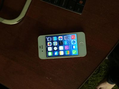 Лот: 4328404. Фото: 1. Apple iPhone 4 читать описание... Смартфоны