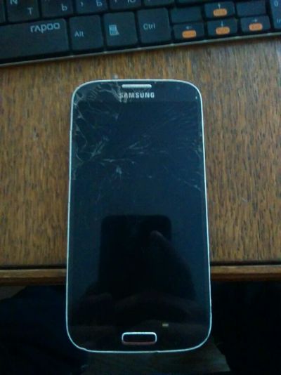 Лот: 6224848. Фото: 1. samsung galaxy s4. Смартфоны