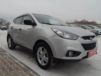 Лот: 10330223. Фото: 1. Hyundai iX35 2011. Автомобили