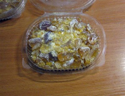 Лот: 3461672. Фото: 1. Канифоль сосновая № 4 - 200 грамм. Материалы, химия