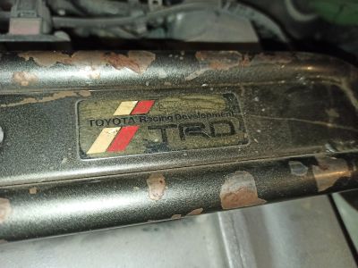 Лот: 16818744. Фото: 1. Распорка TRD оригинал перед. JZX100... Детали тюнинга