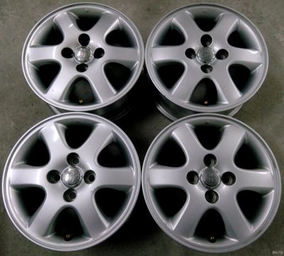 Лот: 12151112. Фото: 1. Б\П по РФ Оригинал Toyota R14... Диски