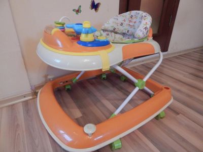 Лот: 6064780. Фото: 1. Продам ходунки Baby Comfort. Ходунки, прыгунки, качели
