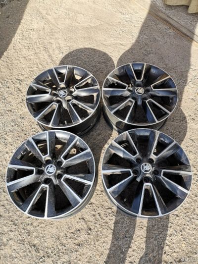 Лот: 13620844. Фото: 1. Комплект дисков от Skoda Yeti... Диски