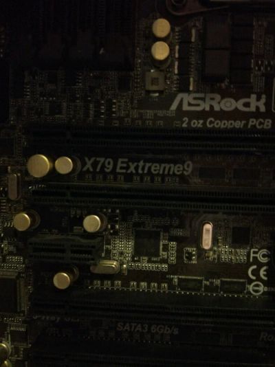 Лот: 8887729. Фото: 1. ASRock x79 Extreme9. Материнские платы