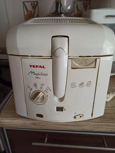 Лот: 18111702. Фото: 1. Фритюрница Tefal рабочая. Кухонная