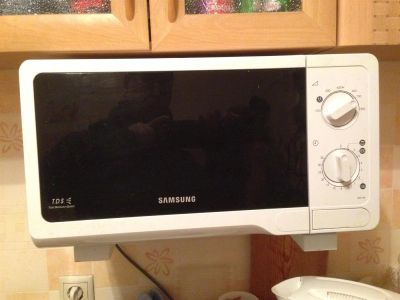 Лот: 3761207. Фото: 1. микроволновая печь Samsung MW71ER. Микроволновки, мини-печи