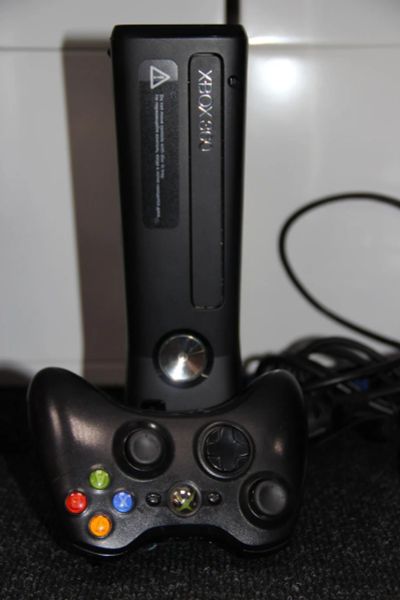 Лот: 8657247. Фото: 1. xbox 360. Игровые приставки, консоли