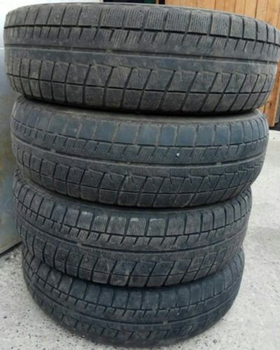 Лот: 15052503. Фото: 1. Шины зимние Bridgestone 185/70... Шины