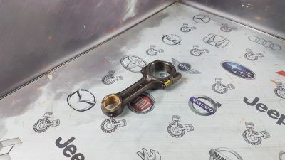 Лот: 23589267. Фото: 1. Шатун Hyundai Starex D4CB 235104A000. Двигатель и элементы двигателя