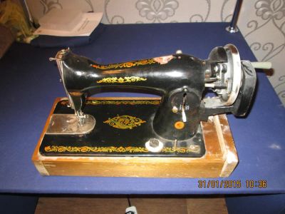 Лот: 5033274. Фото: 1. Швейная машина. Швейная, вязальная