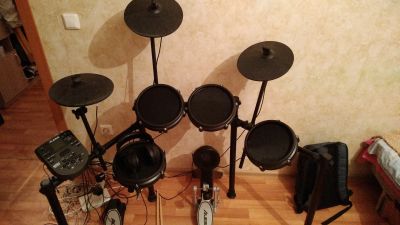 Лот: 16608449. Фото: 1. alesis nitro mesh kit. Ударные