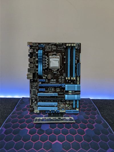 Лот: 25315804. Фото: 1. Мат. плата ASUS P8H67/LGA1155... Материнские платы