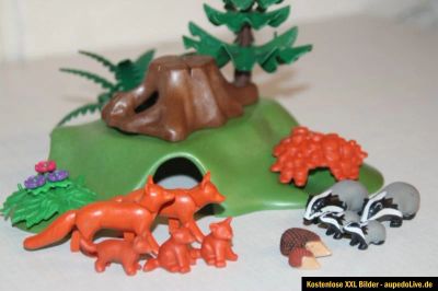 Лот: 8466886. Фото: 1. Лесные зверушки Playmobil. Конструкторы