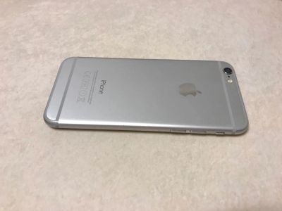Лот: 11341321. Фото: 1. iPhone 6 64gb silver. Смартфоны
