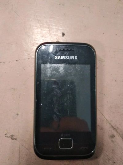 Лот: 12747334. Фото: 1. Samsung gt-c3312. Смартфоны