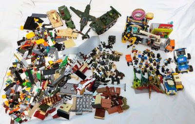 Лот: 24064129. Фото: 1. Много Лего (Lego) россыпью. Конструкторы