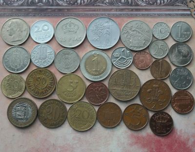 Лот: 9516993. Фото: 1. Коллекция монет мира (№210). Остальные страны