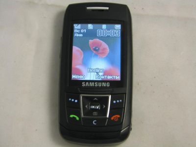 Лот: 7004302. Фото: 1. Samsung SGH-E250 (B). Кнопочные мобильные телефоны