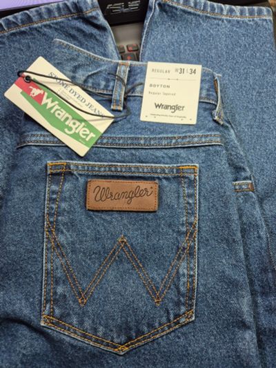 Лот: 16242607. Фото: 1. Джинсы мужские Wrangler Boyton... Брюки, джинсы, шорты