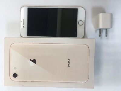 Лот: 16380908. Фото: 1. Apple iPhone 8 64Gb Gold 359495085892312. Смартфоны