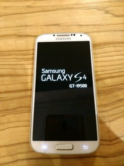 Лот: 12614518. Фото: 1. Samsung galaxy S4 GT- I9500 16Gb. Смартфоны