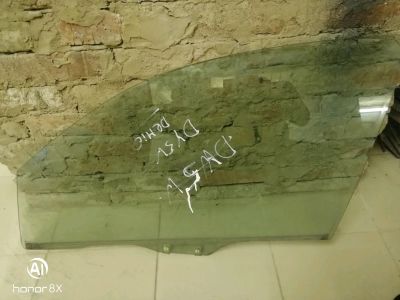Лот: 13914230. Фото: 1. Стекло dy5w demio без дефектов... Кузов