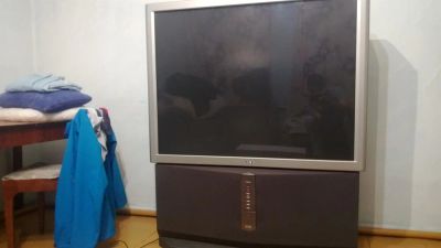 Лот: 3252122. Фото: 1. Огромный телевизор. Телевизоры
