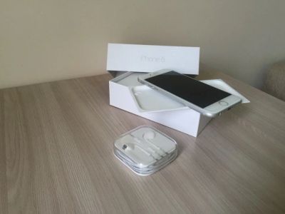 Лот: 7230212. Фото: 1. iPhone 6 silver 16gb (На гарантии... Смартфоны