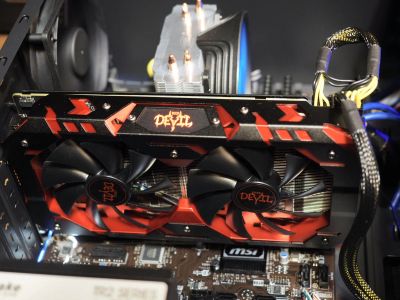 Лот: 20318847. Фото: 1. Видеокарта RX580 8GB red Devil. Видеокарты