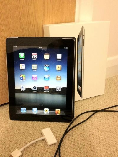 Лот: 3313332. Фото: 1. The New Ipad 16 gb [wi-fi] black... Планшеты
