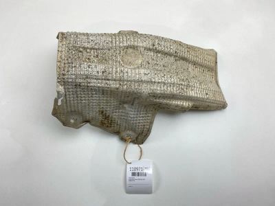 Лот: 25318727. Фото: 1. Термоэкран Volkswagen Passat 1997... Двигатель и элементы двигателя