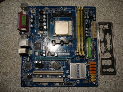 Лот: 16667047. Фото: 1. Комплект GA-M68SM-S2L + AMD Athlon... Комплекты запчастей
