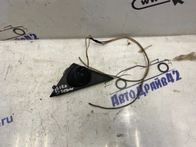 Лот: 21713650. Фото: 1. уголок двери внутренний Toyota... Двигатель и элементы двигателя