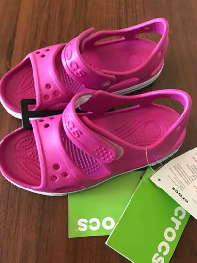 Лот: 9620266. Фото: 1. Новые сандали Crocs размер 29... Сандалии