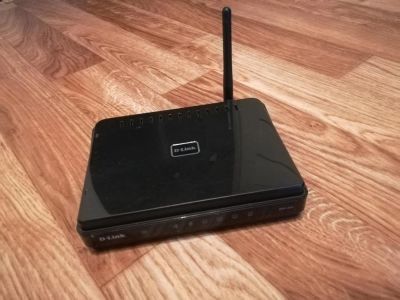 Лот: 10570490. Фото: 1. Wi-Fi-роутер D-link DIR-300. Маршрутизаторы (роутеры)
