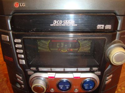 Лот: 6849523. Фото: 1. Музыкальный центр LG LM-M1030G. Музыкальные центры, магнитолы