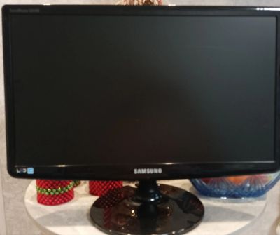 Лот: 19858706. Фото: 1. Монитор Samsung S22A100N. ЖК-мониторы