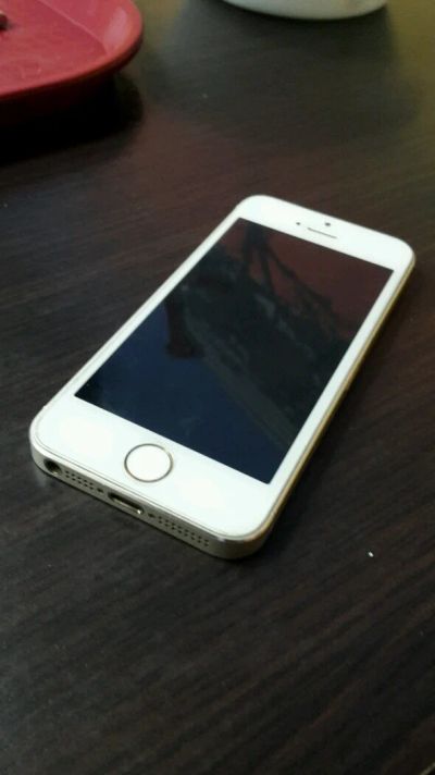 Лот: 12264024. Фото: 1. iPhone 5s обмен. Смартфоны
