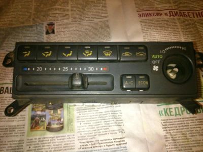 Лот: 10800104. Фото: 1. Климат контроль Toyota Cerec Marino... Салон