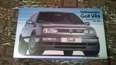 Лот: 4043699. Фото: 1. Сборная модель VW Golf VR6 1/24. Автомоделизм