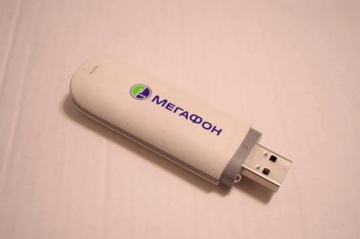 Лот: 4885994. Фото: 1. 3G модем USB Мегафон Е173. Проводные модемы