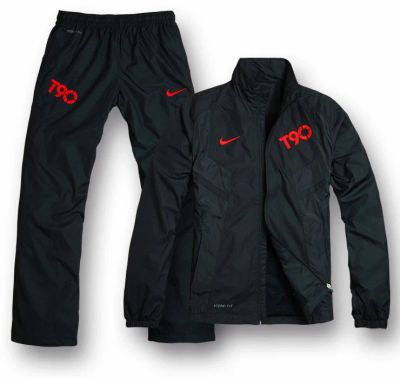 Лот: 5539841. Фото: 1. Спортивный костюм Nike. Спортивные костюмы