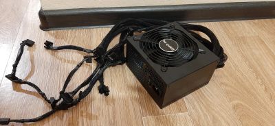 Лот: 18713053. Фото: 1. 1. Блок питания be quiet! 700w. Корпуса, блоки питания